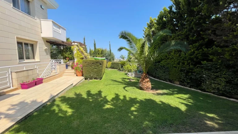 5 Bedroom House for Sale in Agios Tychonas, Limassol District