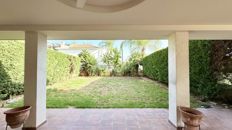 2 Bedroom House for Rent in Mouttagiaka Tourist Area, Limassol District