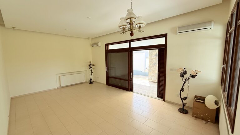 4 Bedroom House for Sale in Limassol – Agios Athanasios