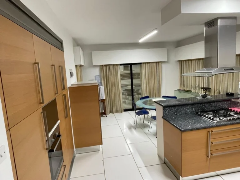 6+ Bedroom House for Sale in Armenochori, Limassol District