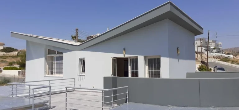 4 Bedroom House for Sale in Limassol – Agios Athanasios