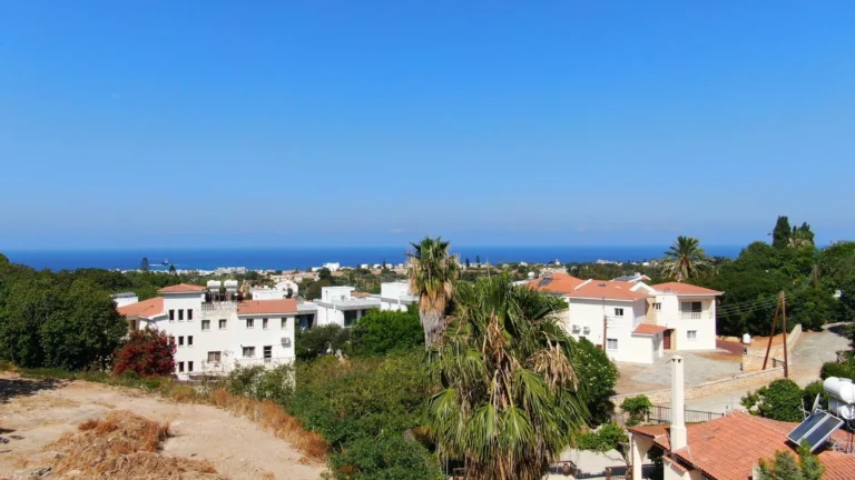 3 Bedroom House for Sale in Chlorakas, Paphos District