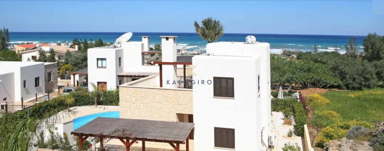 4 Bedroom House for Sale in Argaka, Paphos District