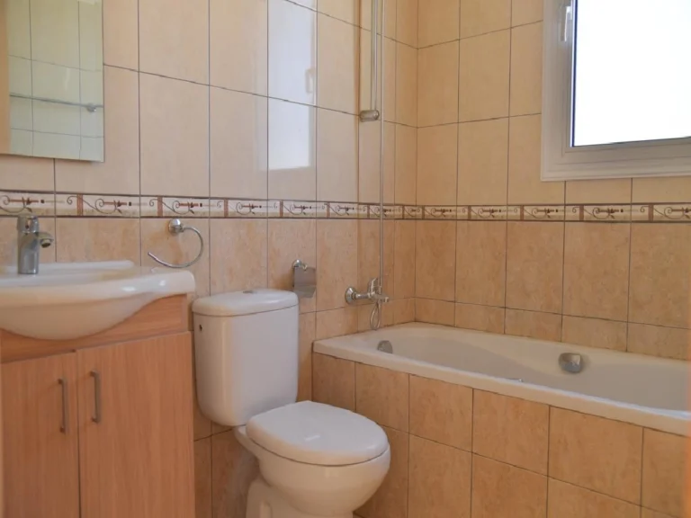 Cheap Houses and Villas for Sale Larnaca up to 300000 euro