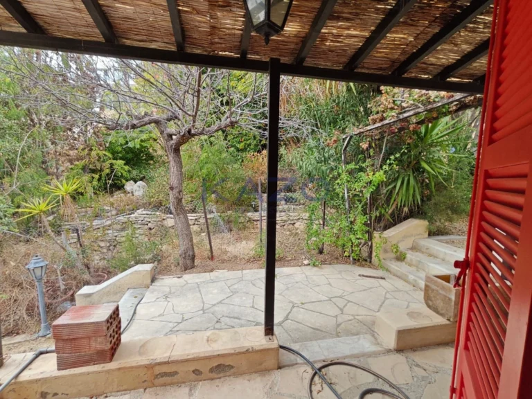 2 Bedroom House for Sale in Agios Tychonas, Limassol District