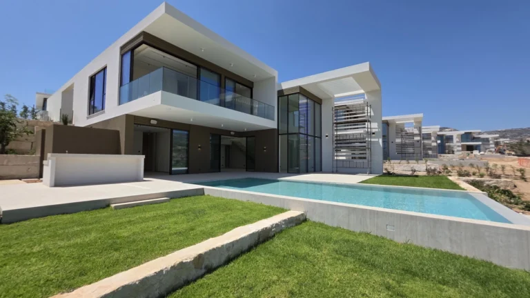 6+ Bedroom House for Sale in Pegeia, Paphos District