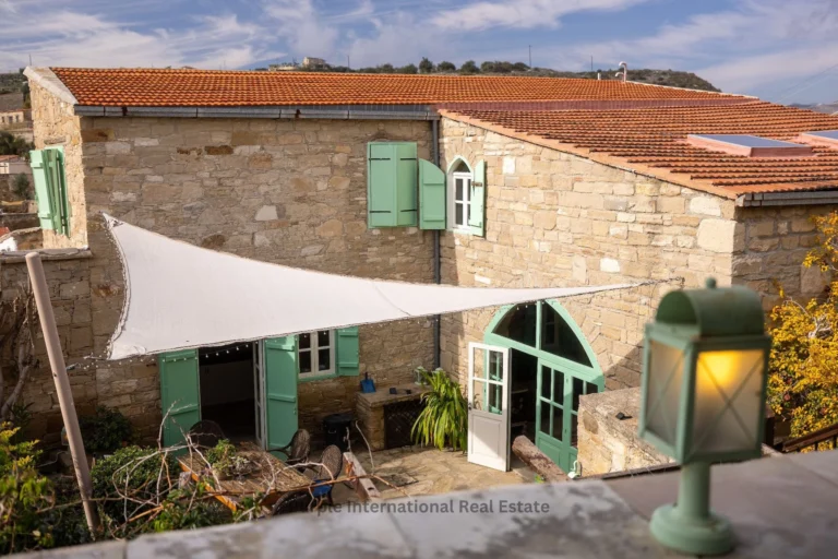 2 Bedroom House for Sale in Tochni, Larnaca District
