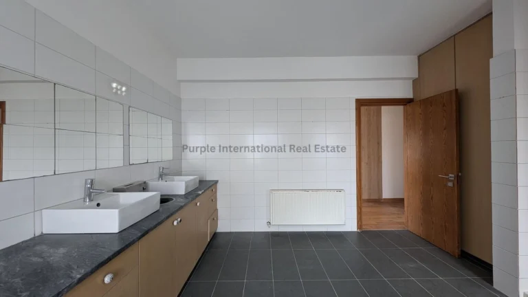 5 Bedroom House for Sale in Engomi, Nicosia District