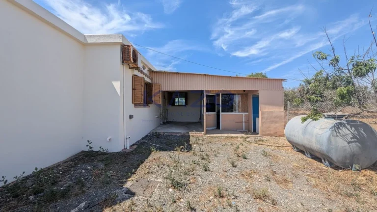 3 Bedroom House for Sale in Avgorou, Famagusta District