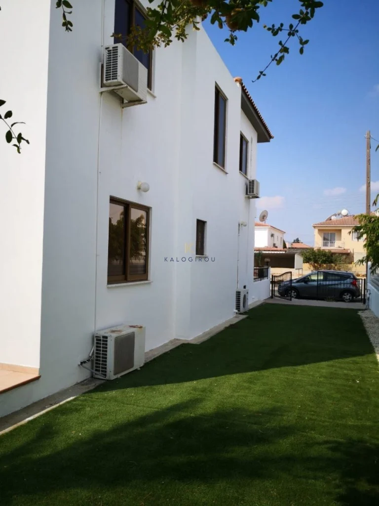 4 Bedroom House for Sale in Livadia Larnakas, Larnaca District