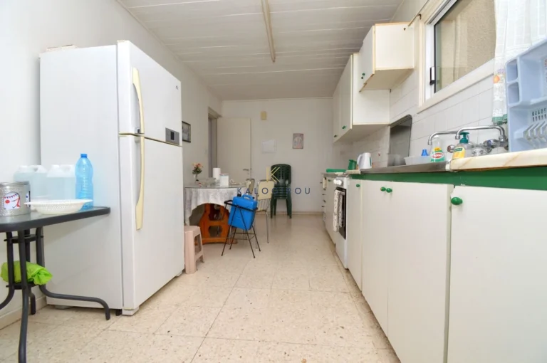 Cheap Houses and Villas for Sale Larnaca up to 200000 euro