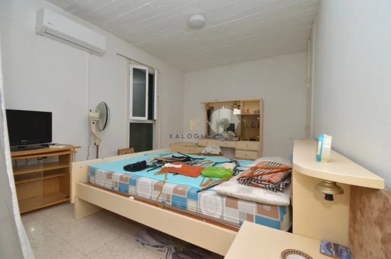 Cheap Houses and Villas for Sale Larnaca up to 200000 euro