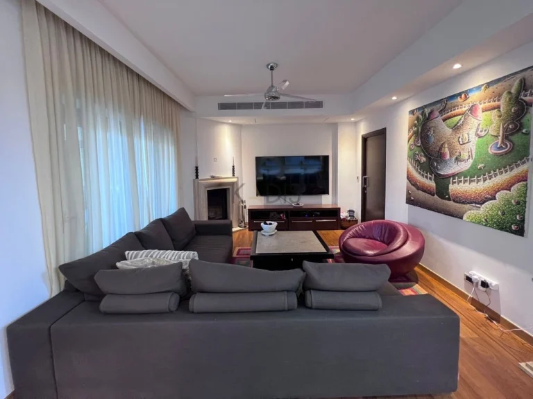 5 Bedroom House for Rent in Engomi, Nicosia District