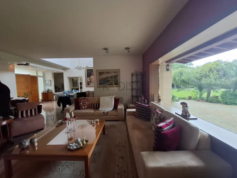 4 Bedroom House for Sale in Geri, Nicosia District