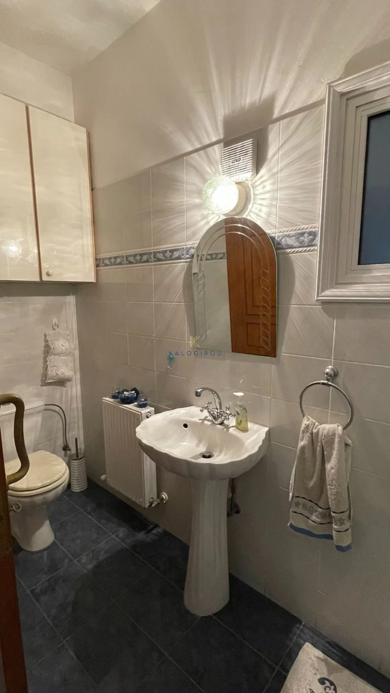 5 Bedroom House for Sale in Anafotida, Larnaca District