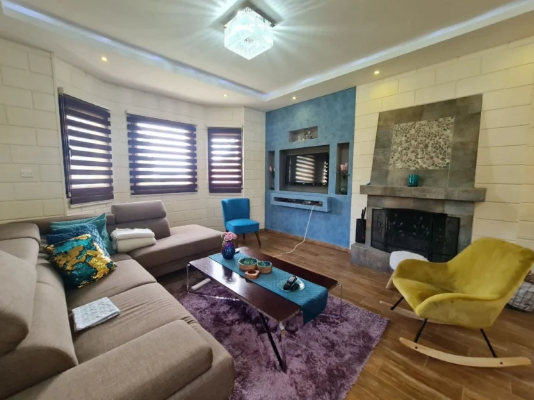 6+ Bedroom House for Sale in Episkopi Lemesou, Limassol District