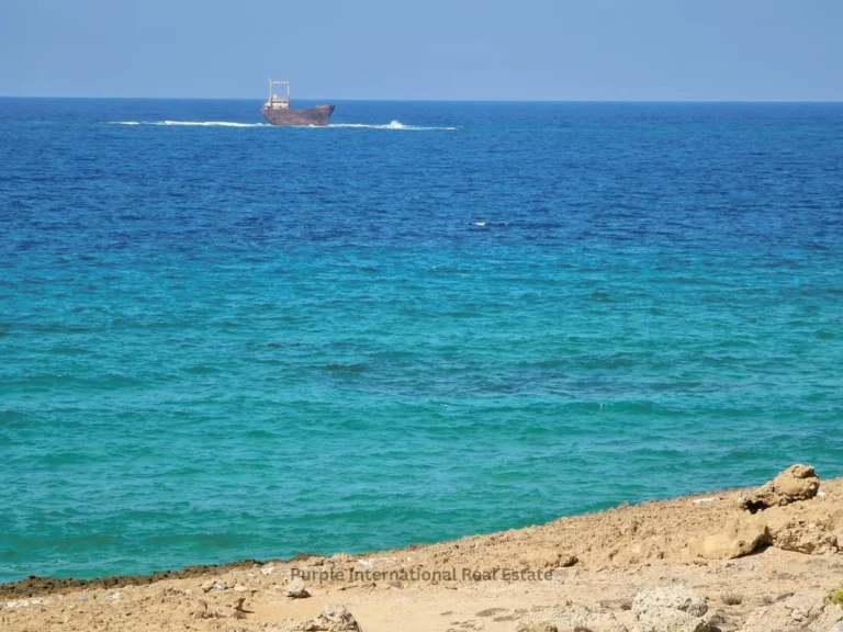 880m² House for Sale in Paphos District