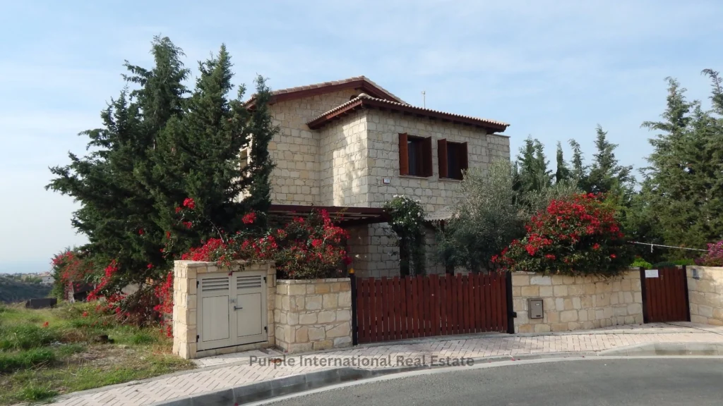 5 Bedroom House for Sale in Aphrodite Hills, Paphos District