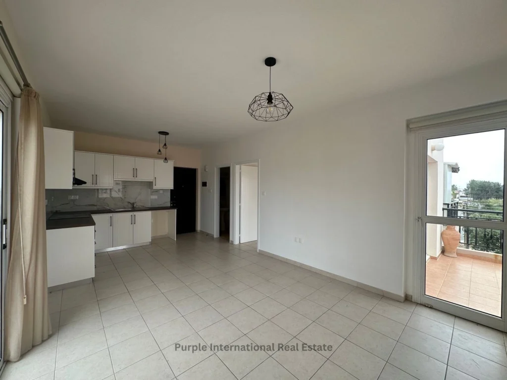 1 Bedroom Apartment for Sale in Paphos – Universal