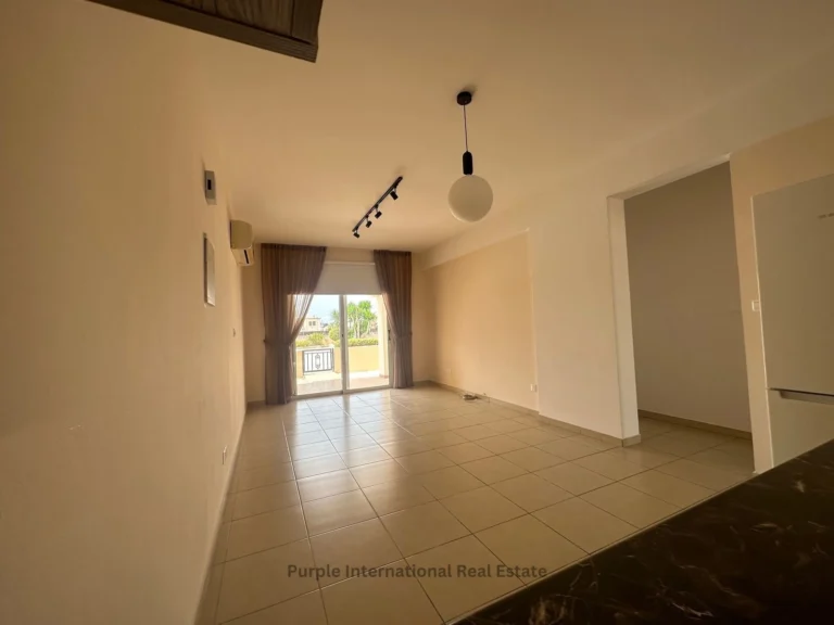 2 Bedroom Apartment for Sale in Paphos – Universal