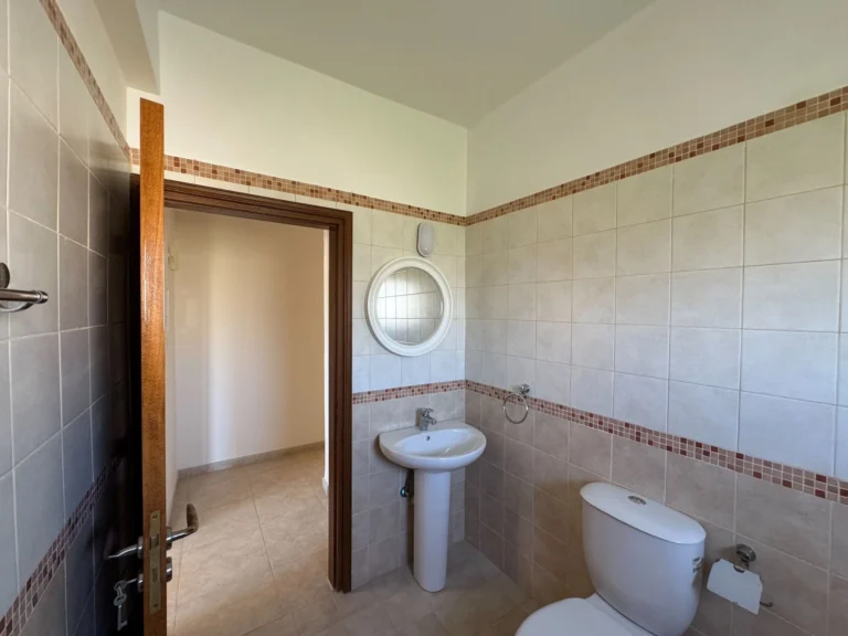 3 Bedroom Apartment for Rent in Oroklini, Larnaca District