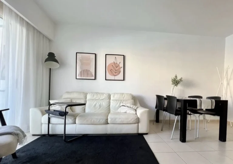 2 Bedroom Apartment for Sale in Paphos – Universal