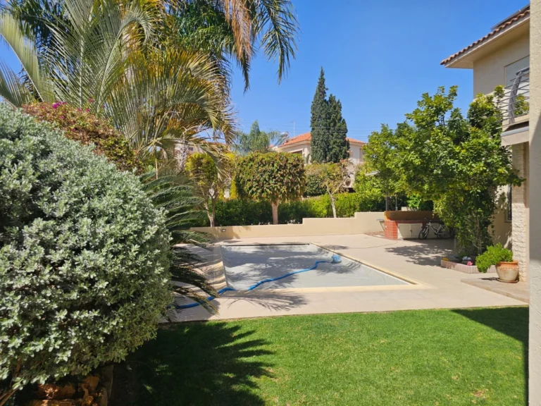 5 Bedroom House for Sale in Limassol – Agios Athanasios