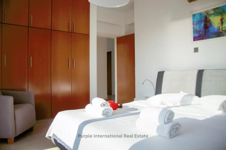 1381m² Building for Sale in Kissonerga, Paphos District