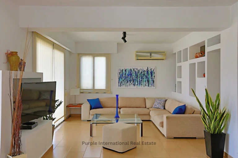 1381m² Building for Sale in Kissonerga, Paphos District