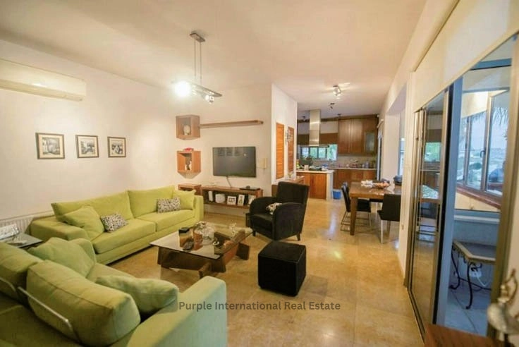5 Bedroom House for Sale in Limassol – Agios Athanasios