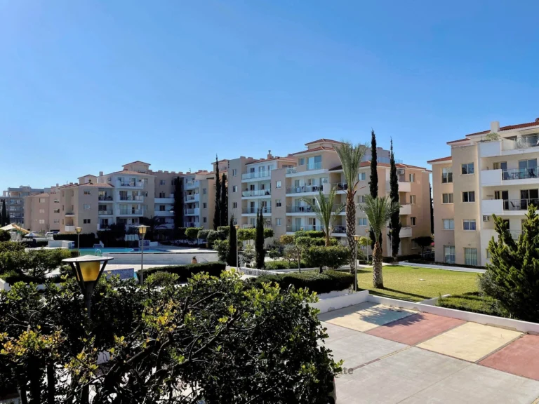 3 Bedroom Apartment for Sale in Paphos – Universal