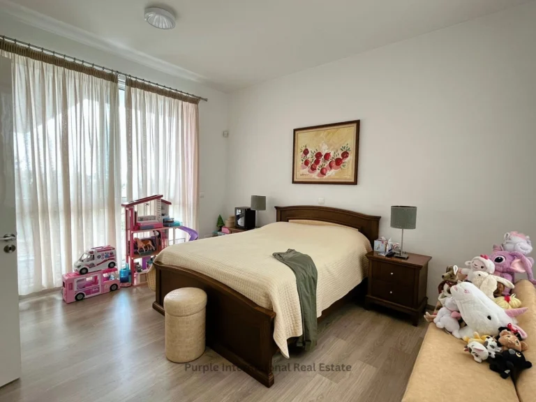 5 Bedroom House for Sale in Paphos – Anavargos