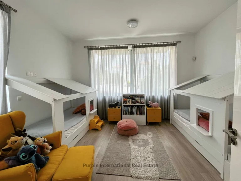 5 Bedroom House for Sale in Paphos – Anavargos