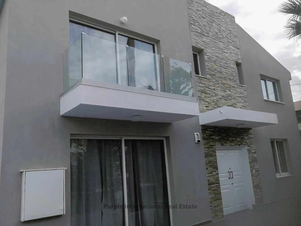 5 Bedroom House for Sale in Germasogeia, Limassol District