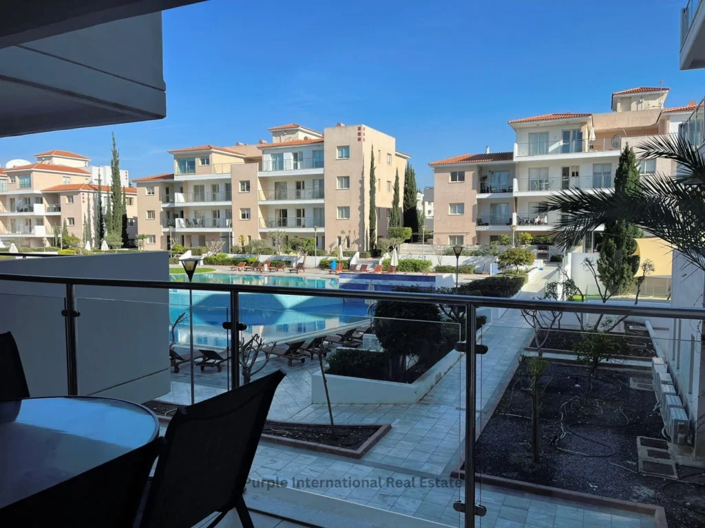 2 Bedroom Apartment for Sale in Paphos – Universal
