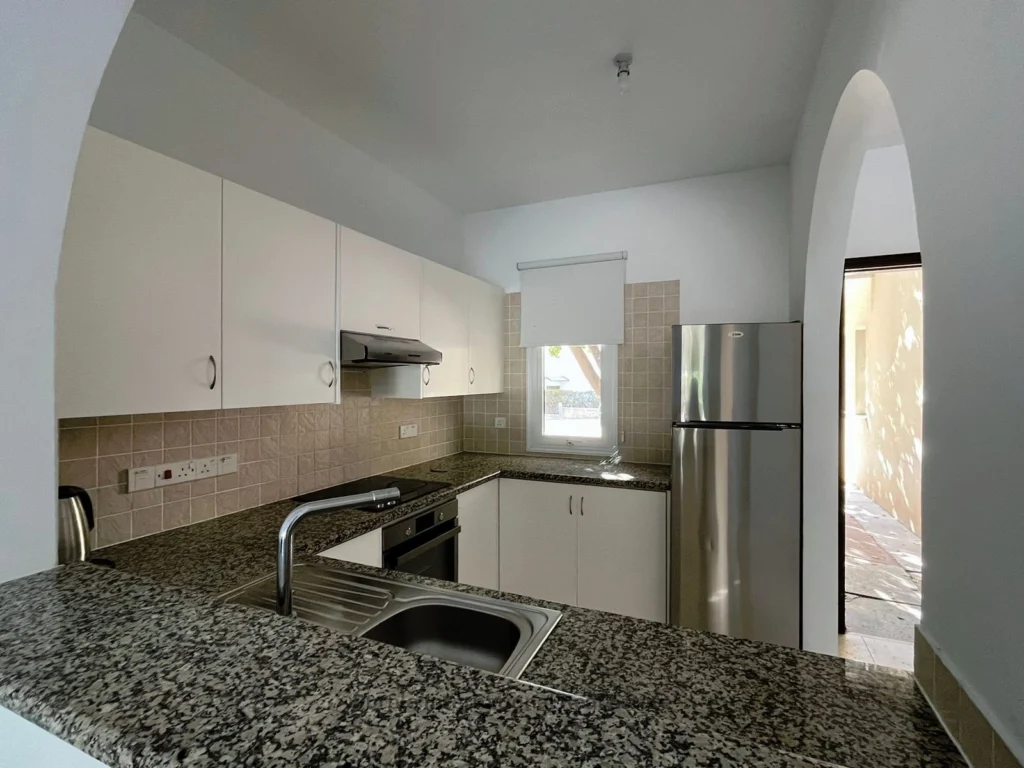 2 Bedroom Apartment for Sale in Paphos – Universal
