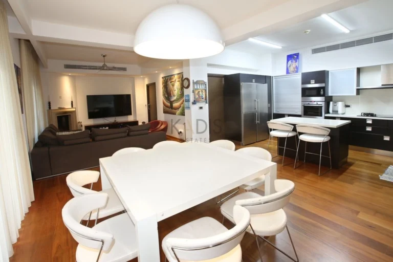 5 Bedroom House for Sale in Engomi, Nicosia District