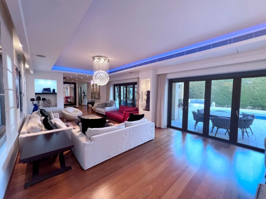 5 Bedroom House for Sale in Engomi, Nicosia District