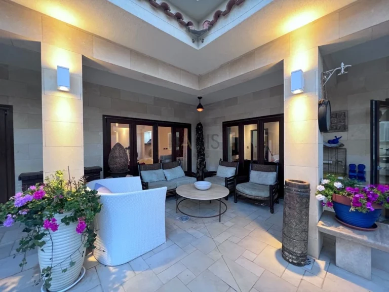 5 Bedroom House for Sale in Engomi, Nicosia District