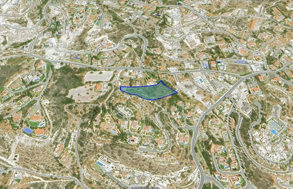 5,975m² Plot for Sale in Agios Tychonas, Limassol District
