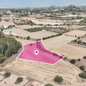 2,676m² Plot for Sale in Nicosia District