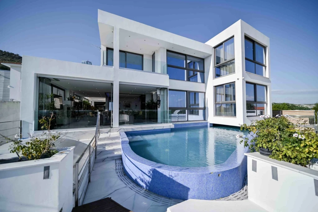 5 Bedroom House for Sale in Oroklini, Larnaca District