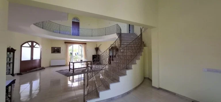 600m² House for Sale in Asgata, Limassol District