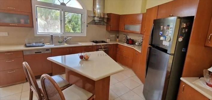 600m² House for Sale in Asgata, Limassol District