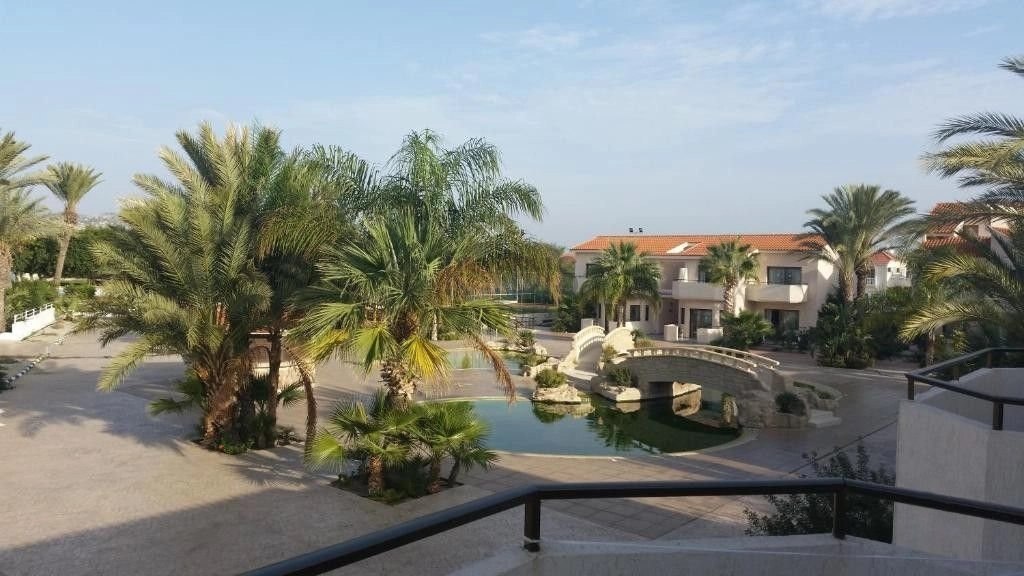 8335m² Building for Sale in Oroklini, Larnaca District