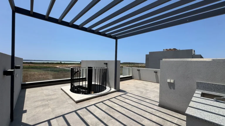 2 Bedroom Apartment for Sale in Limassol – Zakaki