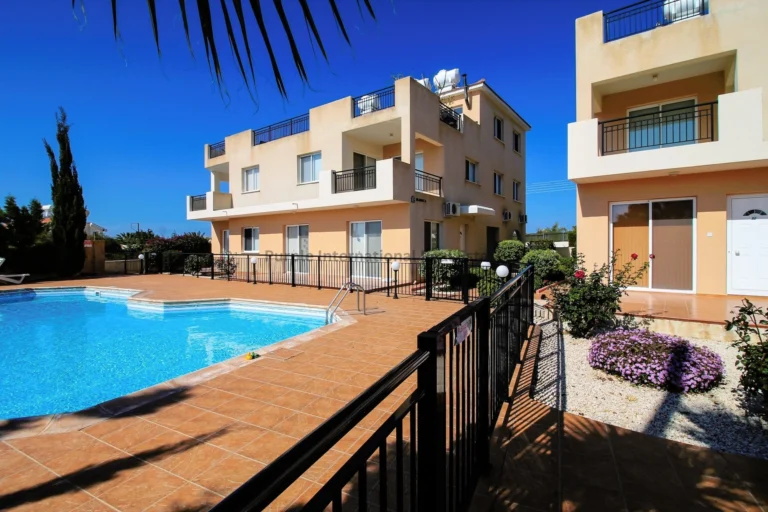 2 Bedroom Apartment for Sale in Sea Caves, Paphos District