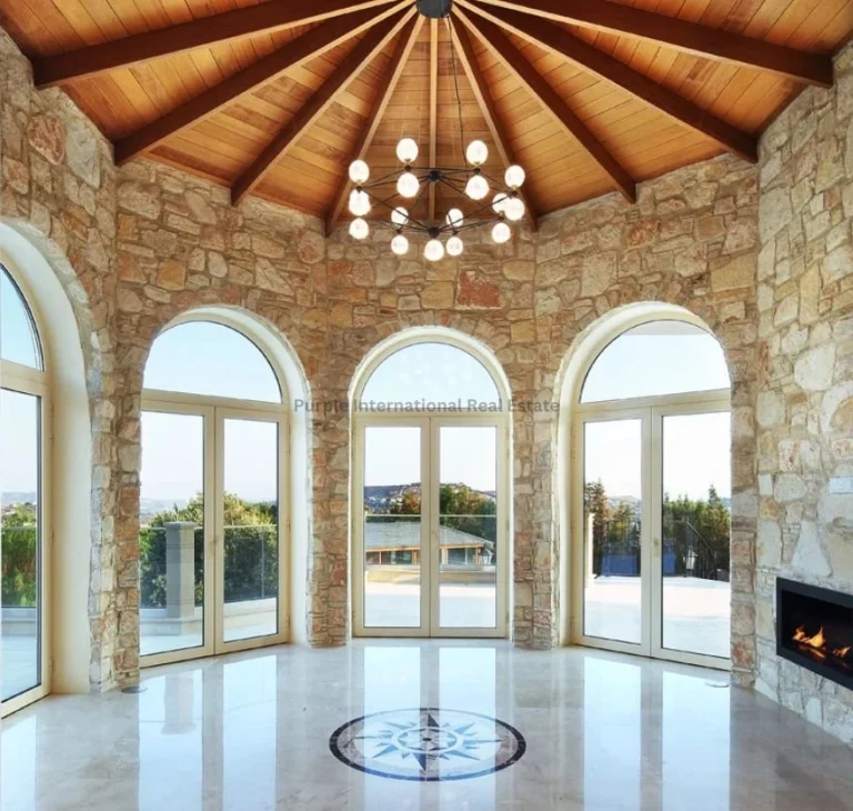 5 Bedroom House for Sale in Parekklisia, Limassol District