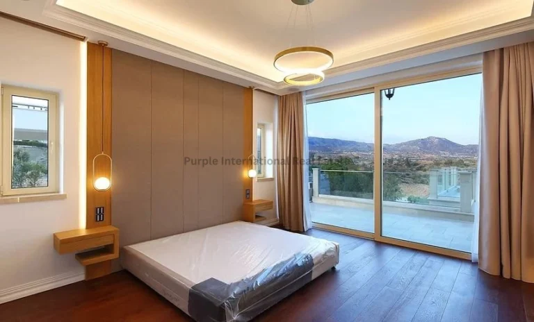 5 Bedroom House for Sale in Parekklisia, Limassol District
