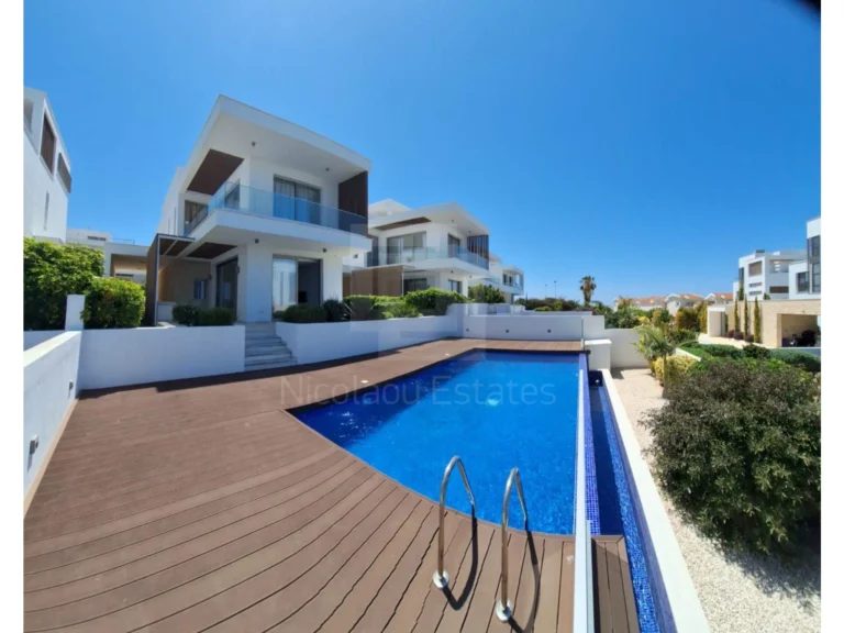 4 Bedroom House for Sale in Kissonerga, Paphos District